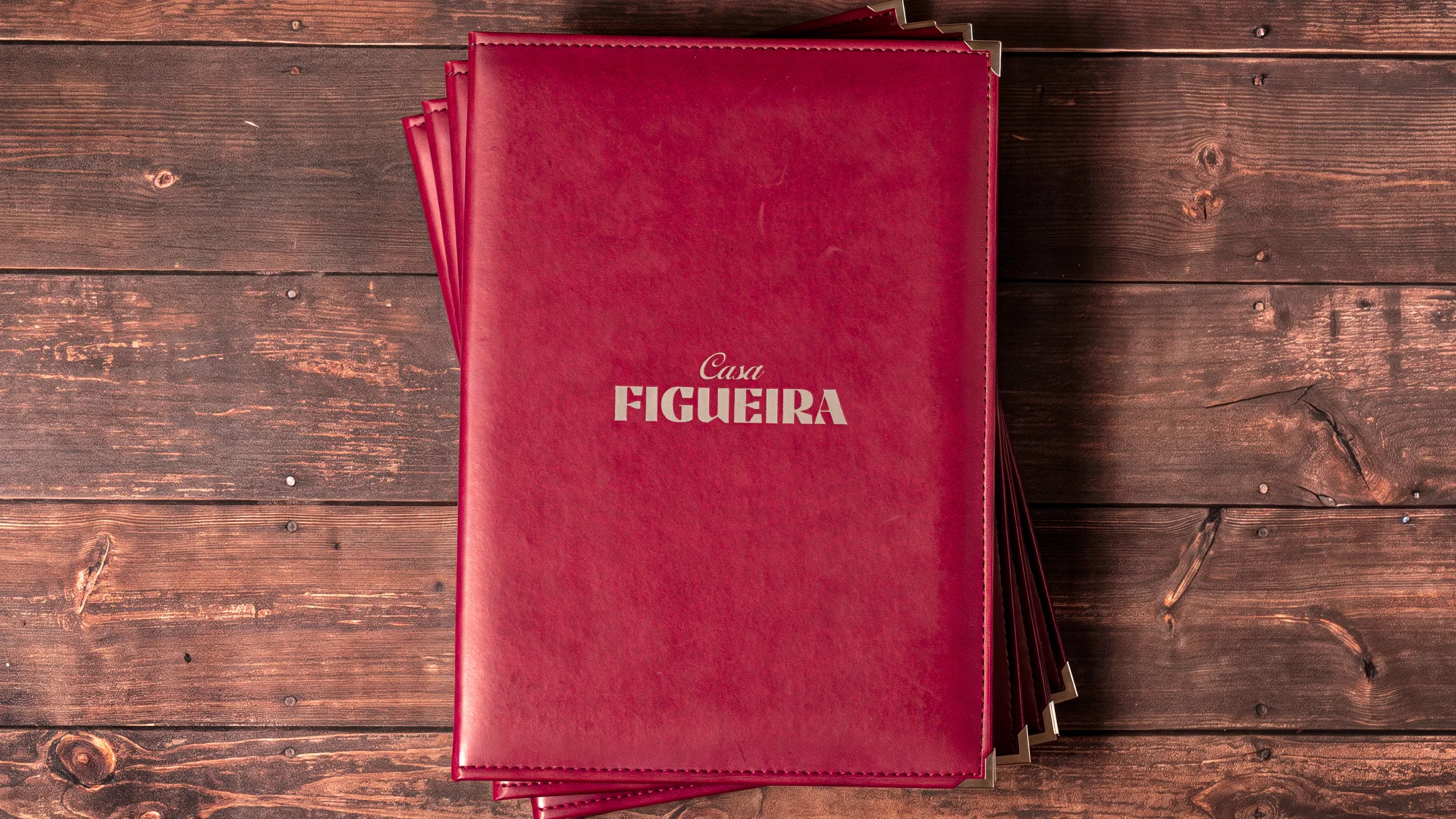 Projeto Casa Figueira da Nhdesign: Menu desenvolvido para a identidade do restaurante