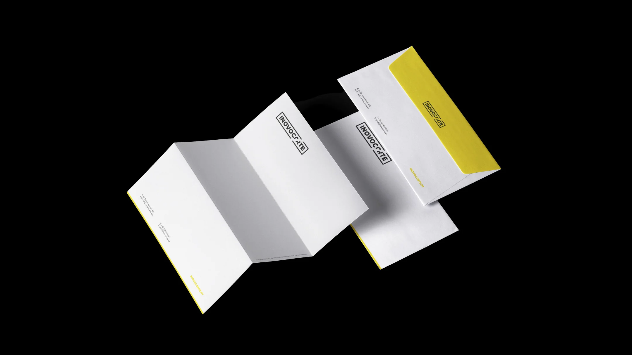 Projeto Inovocorte da Nhdesign: Envelope branco com detalhes gráficos em amarelo e preto da identidade Inovocorte