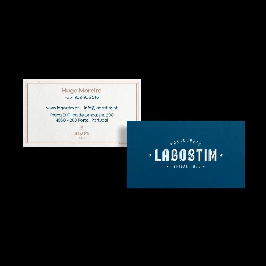 Projeto Restaurante Lagostim da Nhdesign: frente e verso do cartão de visita sobre fundo preto