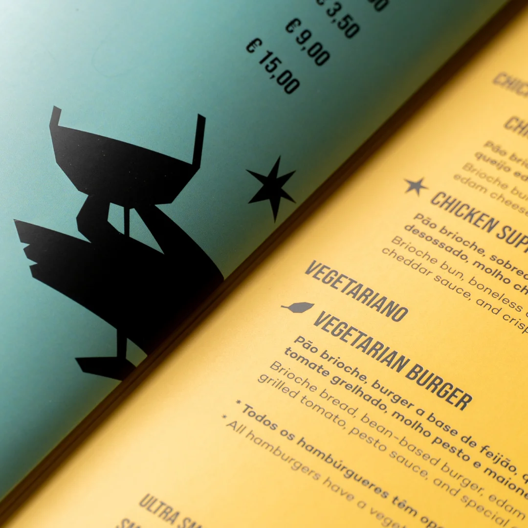 Nhdesign project Maynard's Burgers: Menu with a direct layout and vibrant visual identity