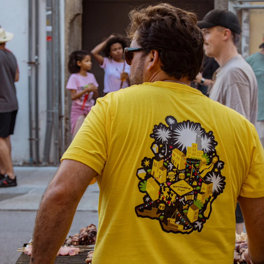 Nhdesign project Maynard's Burgers: Brand applied in real-life context