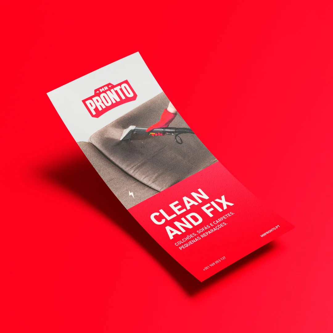Projeto Mr Pronto da Nhdesign: Flyer da Mr Pronto com contactos e resumo dos serviços de limpeza a vapor e pequenas reparações rápidas