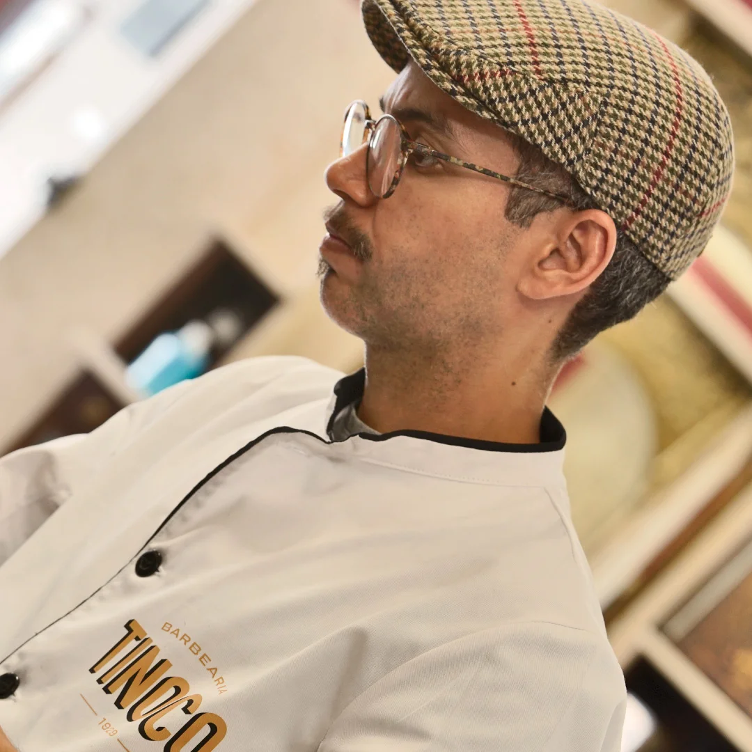 Nhdesign project Barbearia Tinoco: Tinoco employee photography